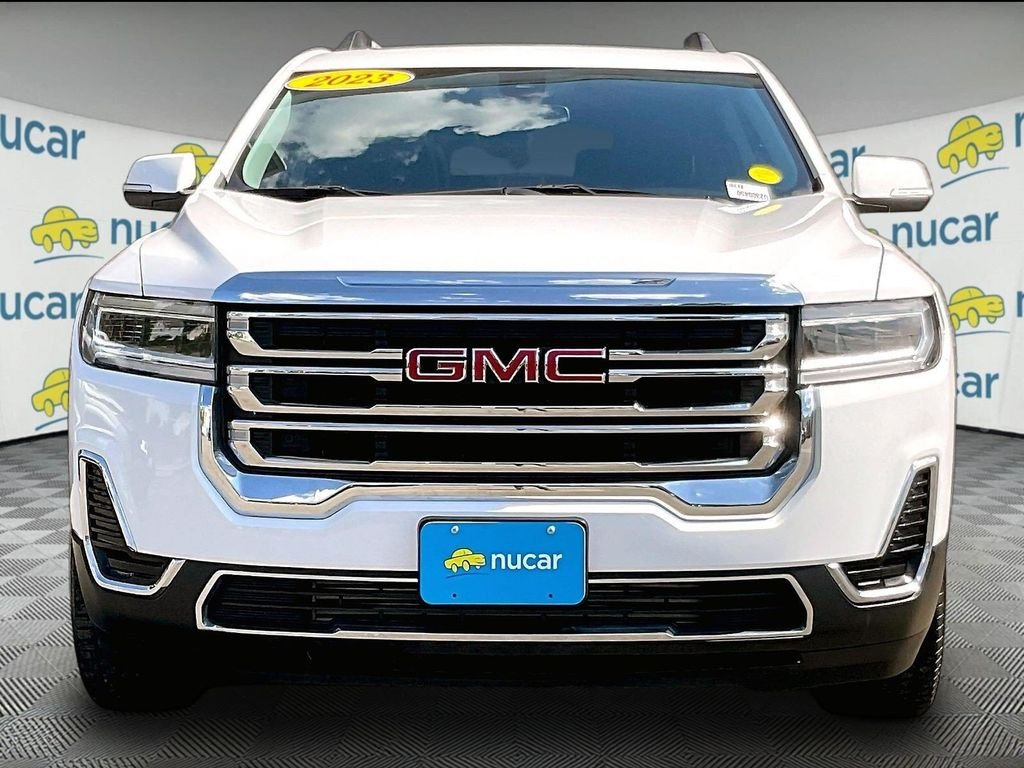 Used 2023 White GMC SLE image 2