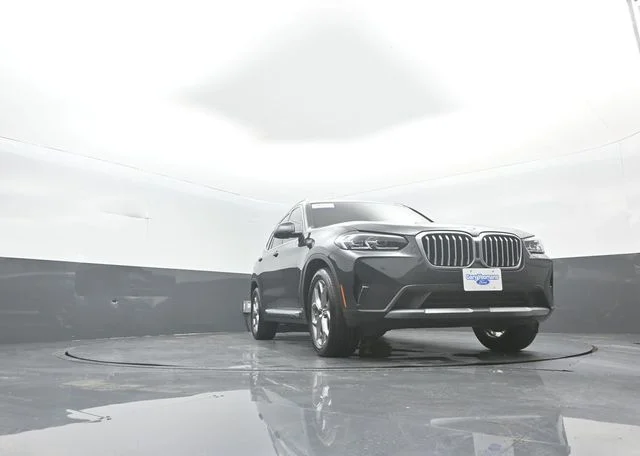 Used 2022 Dark Graphite BMW xDrive30i image 35