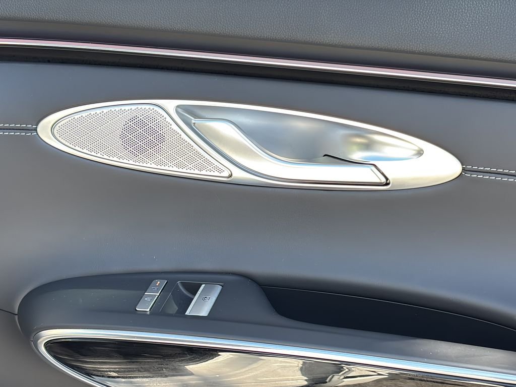 2026 GENESIS GV70 Standard - Photo 46