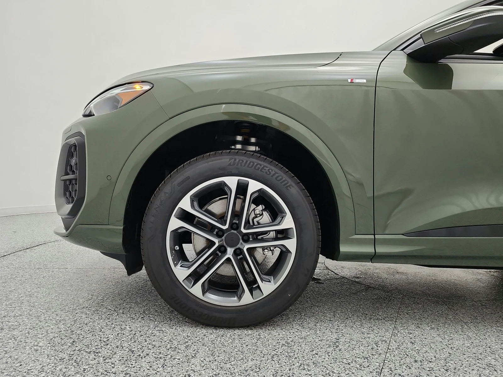 New 2026 District Green Metallic Audi Premium 2.0 TFSI quattro image 23