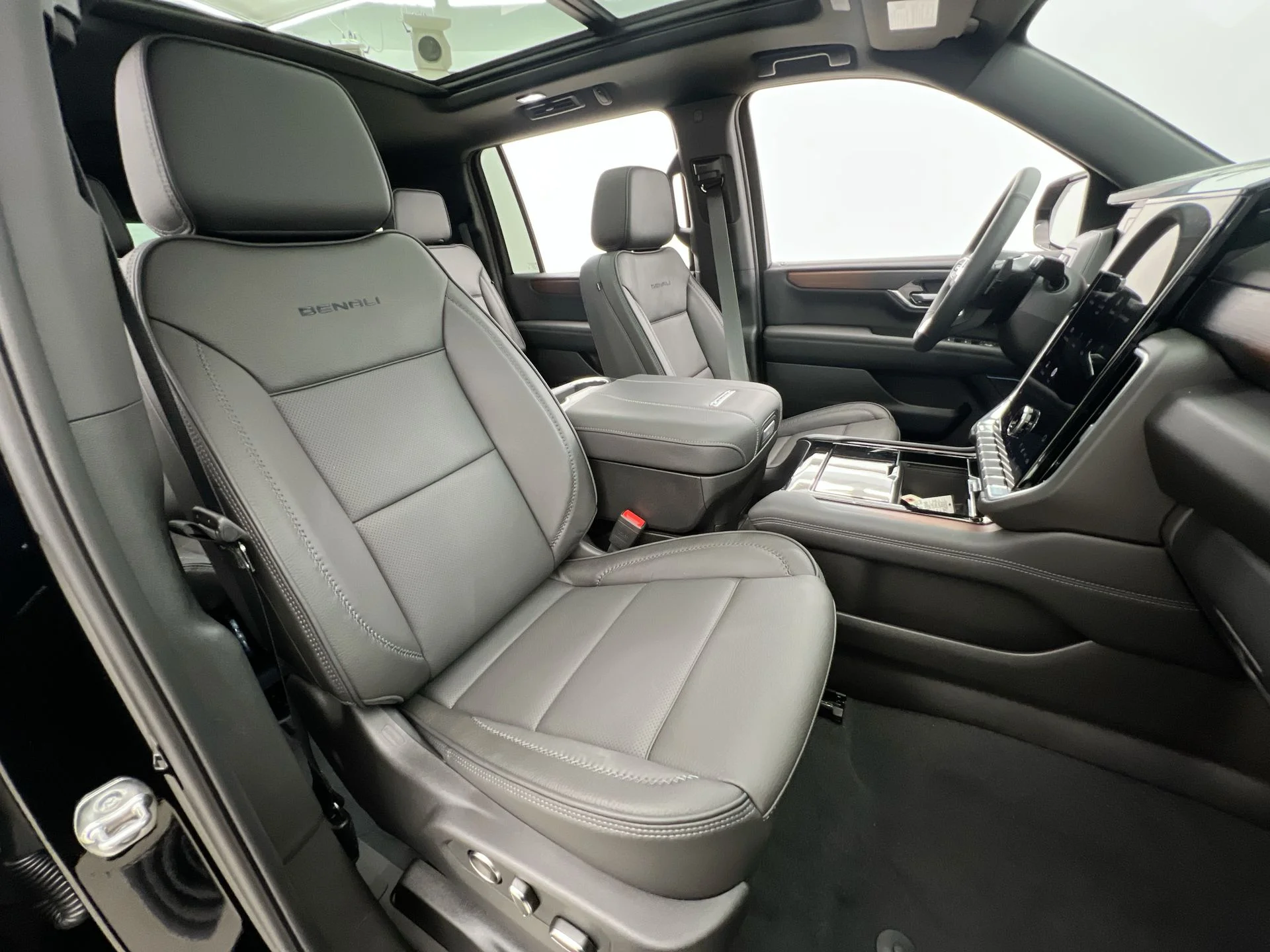 2026 GMC Yukon XL Denali - Photo 87