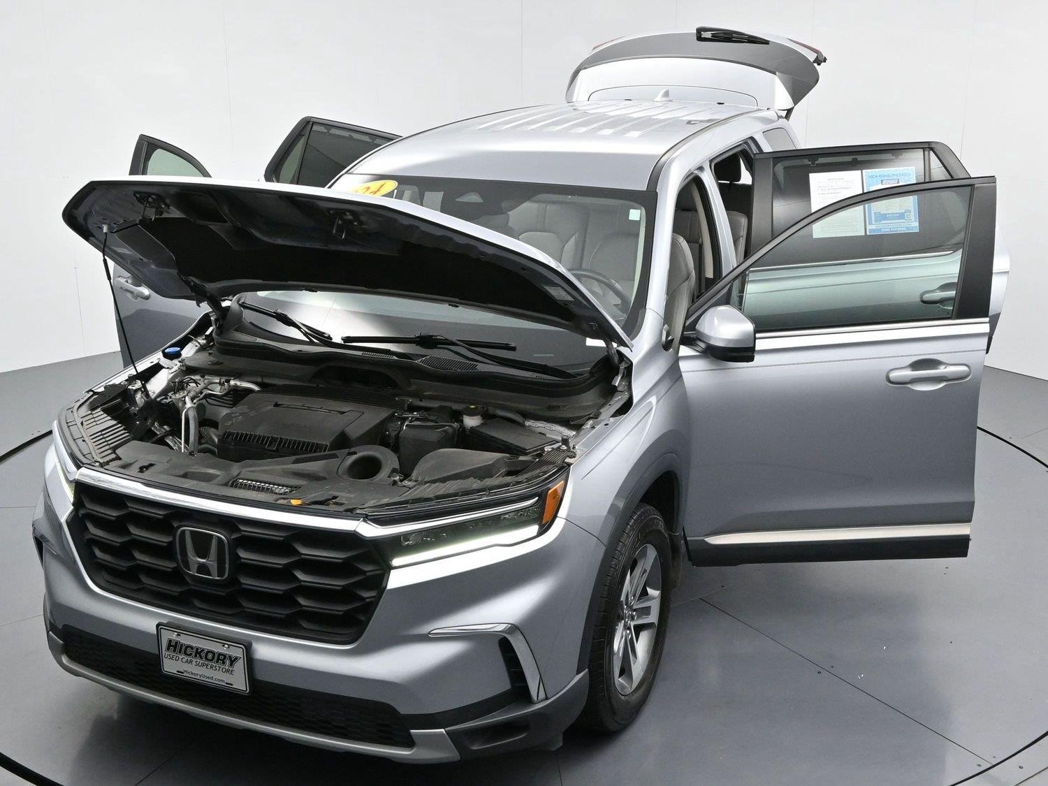 Used 2024 Lunar Silver Metallic Honda EX-L image 49