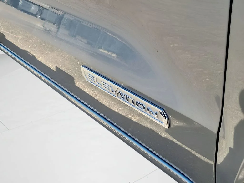 New 2026 Sterling Metallic GMC Elevation image 41