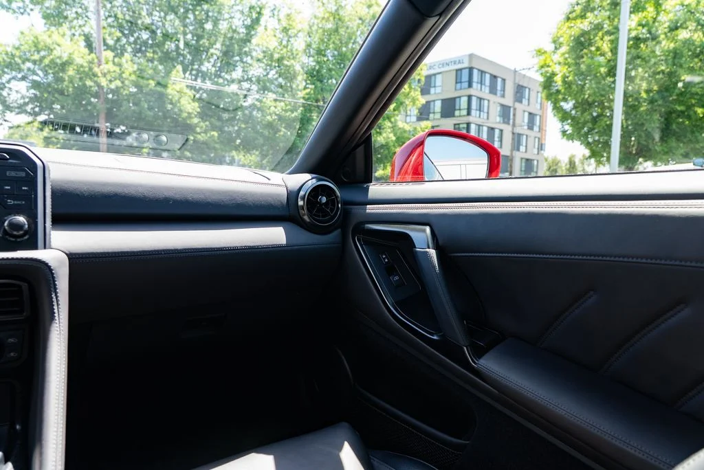 Used 2020 Red Nissan Premium image 11