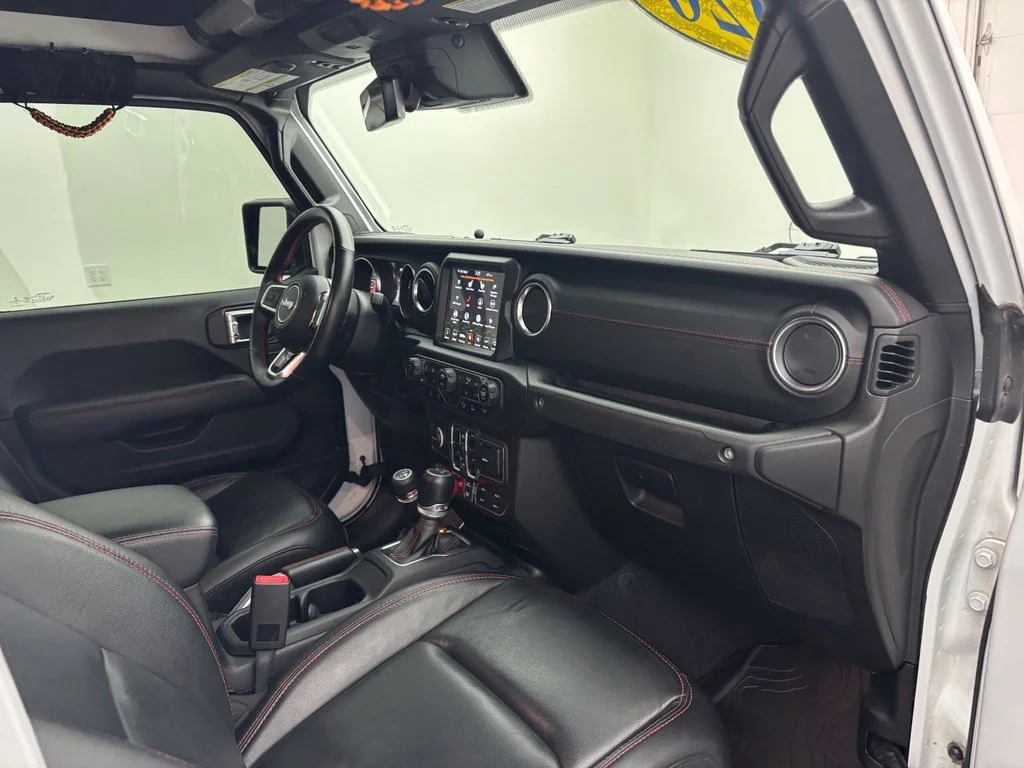 Used 2020 White Jeep Rubicon image 30