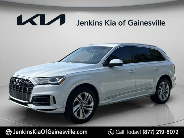 Used 2022  Audi 55 Premium Plus image 3