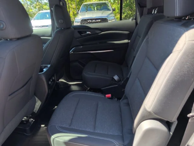 Used 2025 Red Chevrolet LT image 27