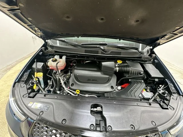 Used 2025 Blue Chrysler Limited image 19