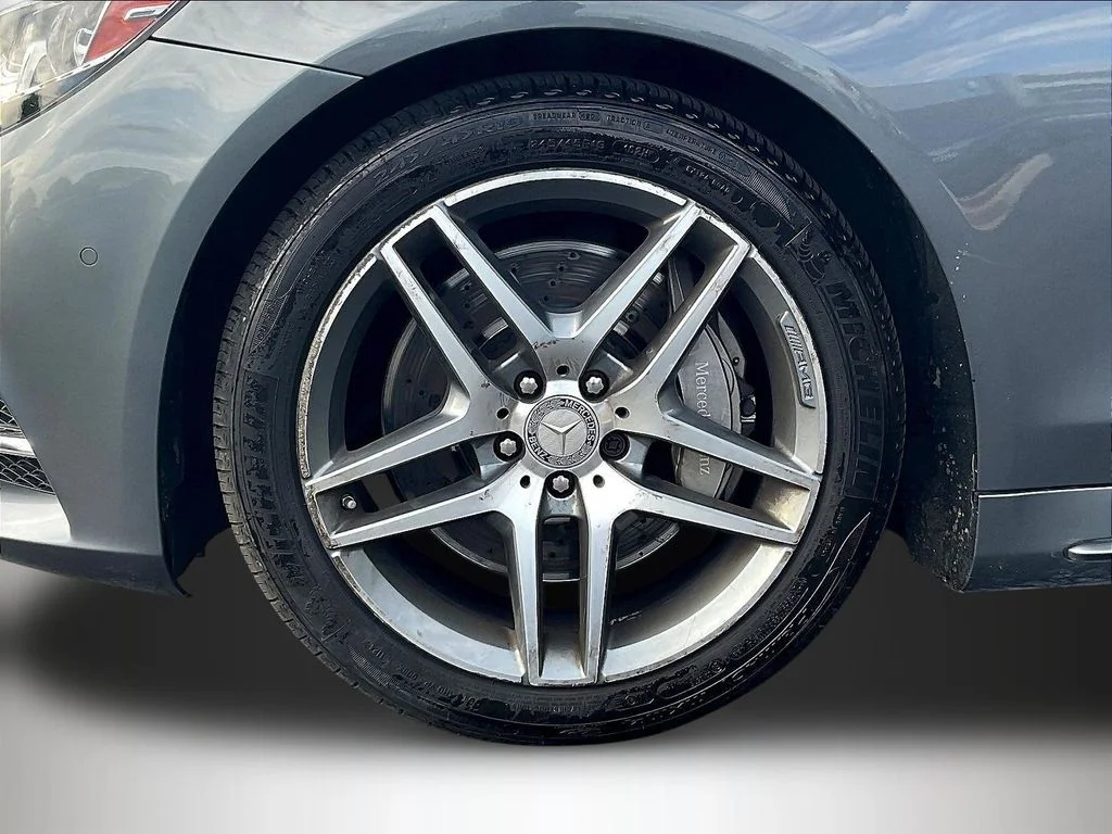 Used 2017 Gray Mercedes-Benz S 550 image 33