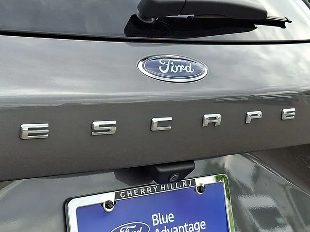 Certified Used 2022 Carbonized Gray Metallic Ford SE image 30