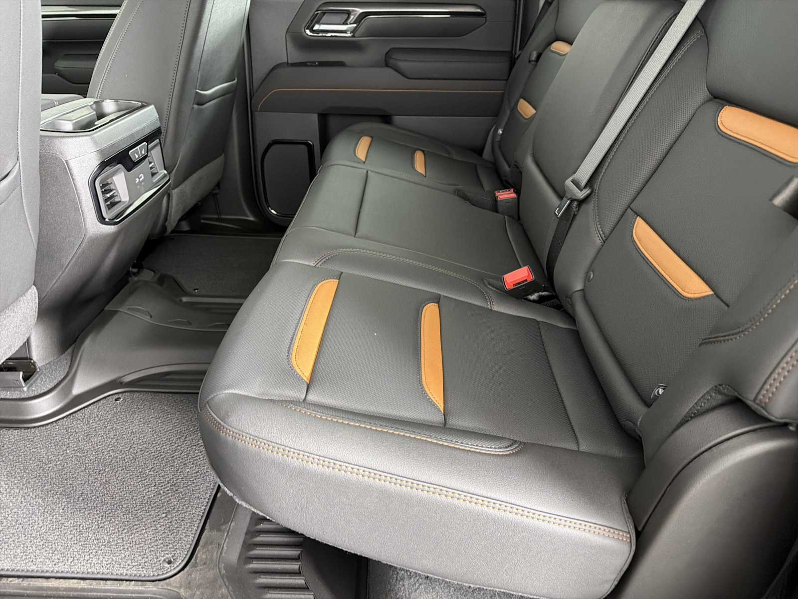 2026 GMC Sierra 2500HD AT4 - Photo 17