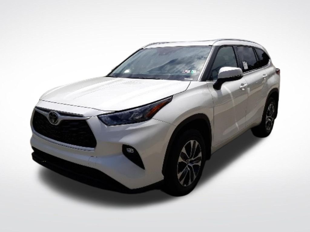 Used 2021 White Toyota XLE image 1