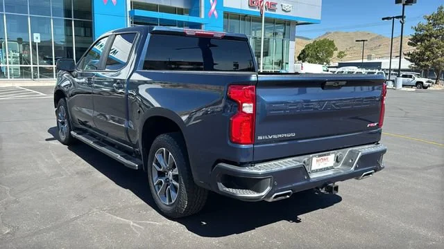 Used 2019 NORTHSKY BLUE METALLIC Chevrolet RST image 5
