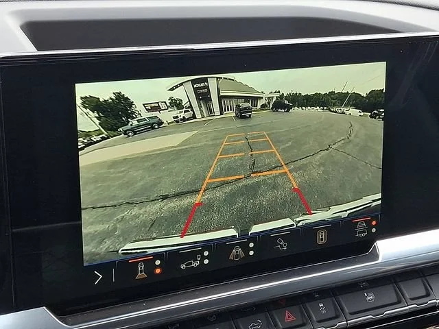 New 2026 Onyx Black GMC Elevation image 15
