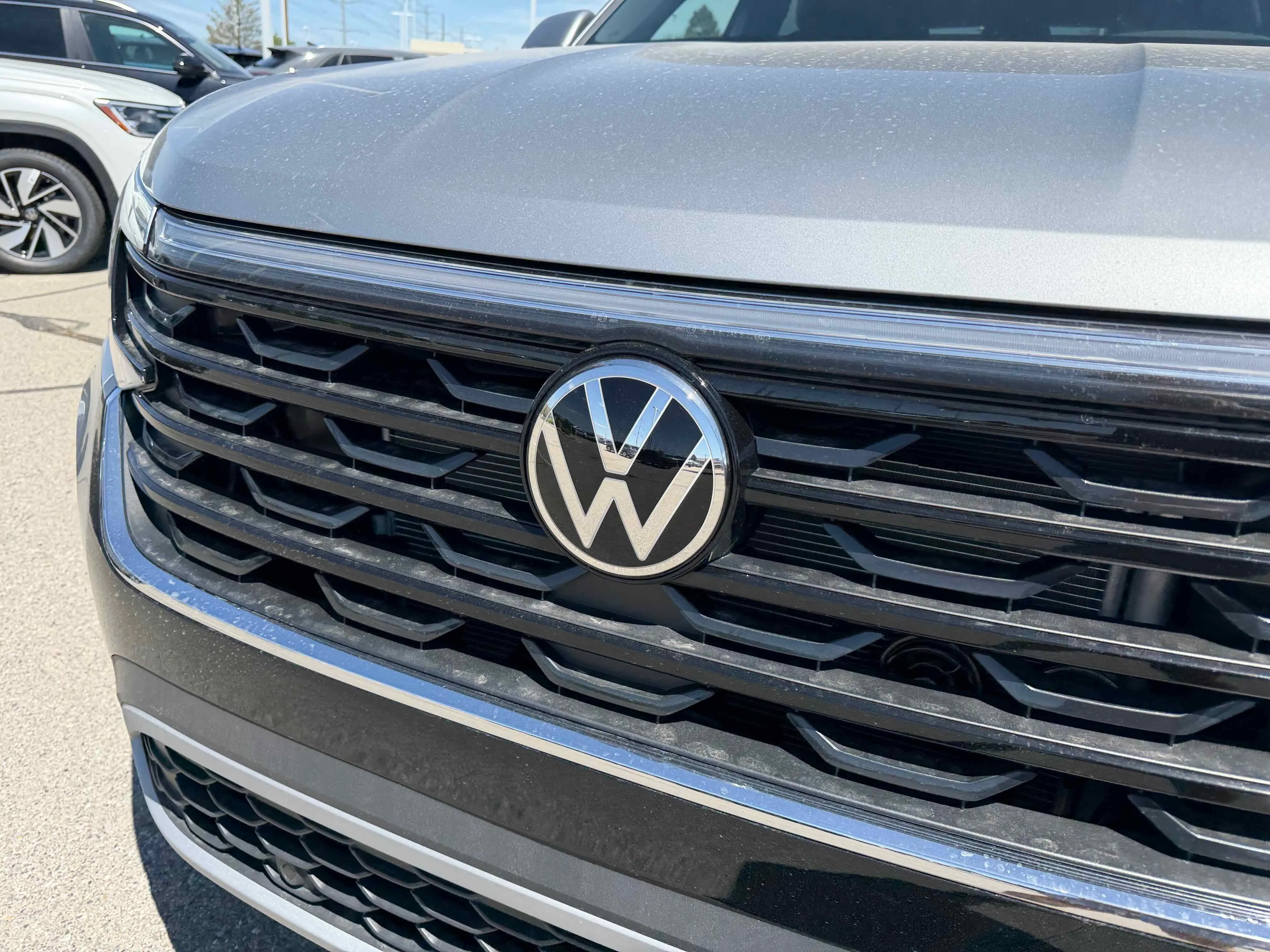 New 2026 Silver Mist Volkswagen 2.0T SE w/Technology image 9