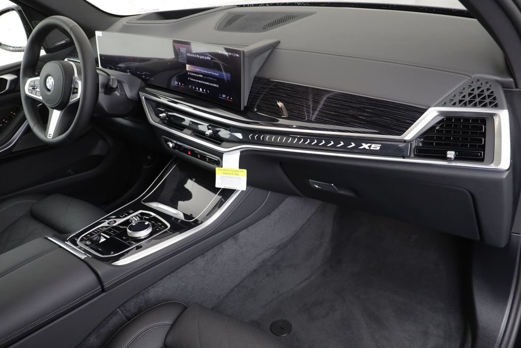 New 2026 Black Sapphire Metallic BMW xDrive40i image 22