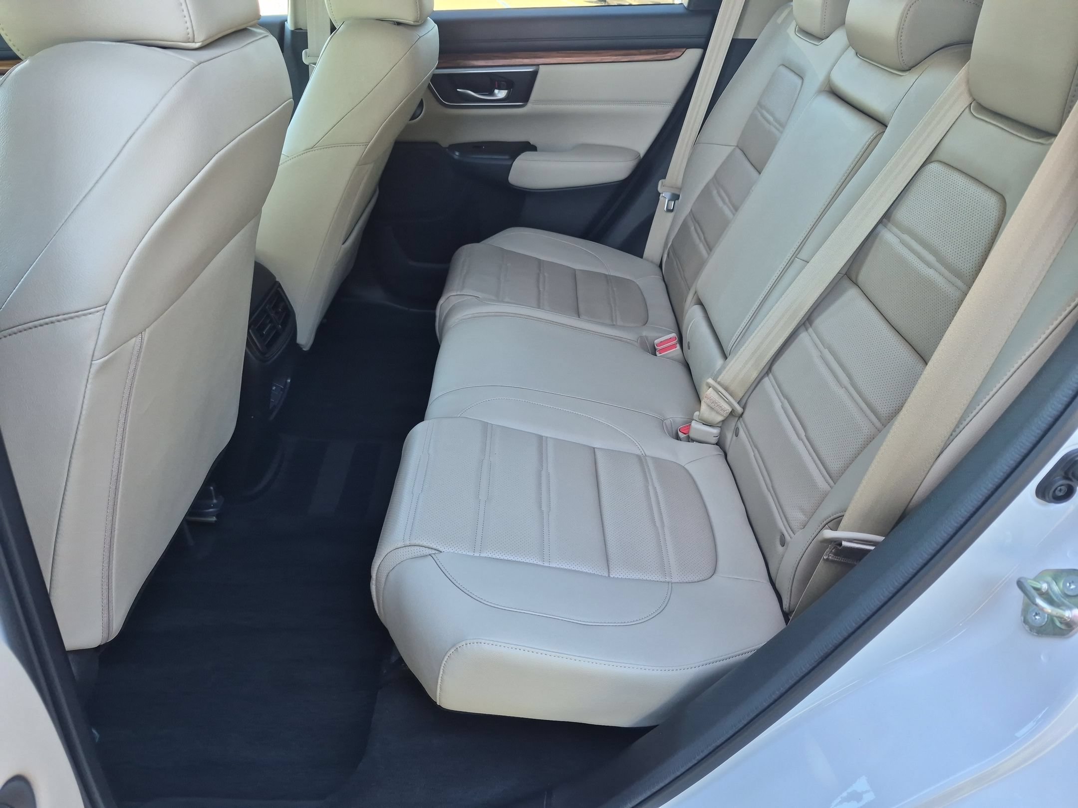 Certified Used 2020 White Honda EX-L image 23
