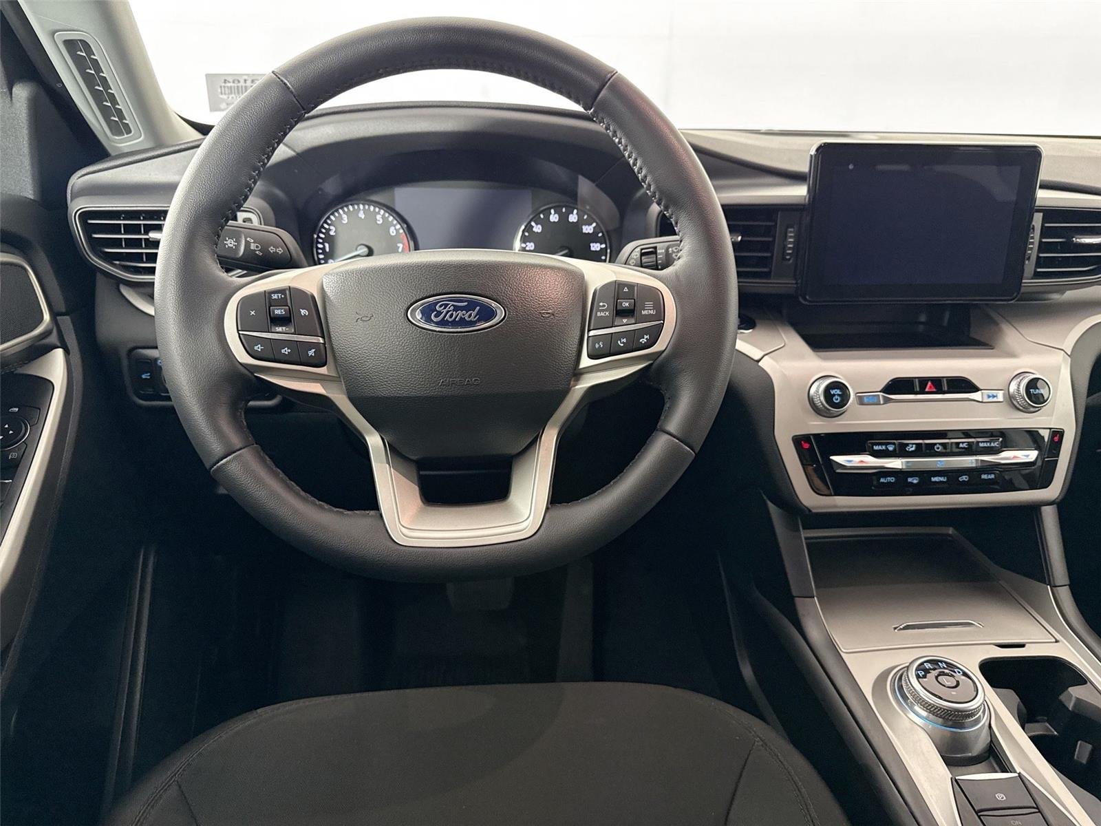 Used 2023 Agate Black Ford XLT image 29