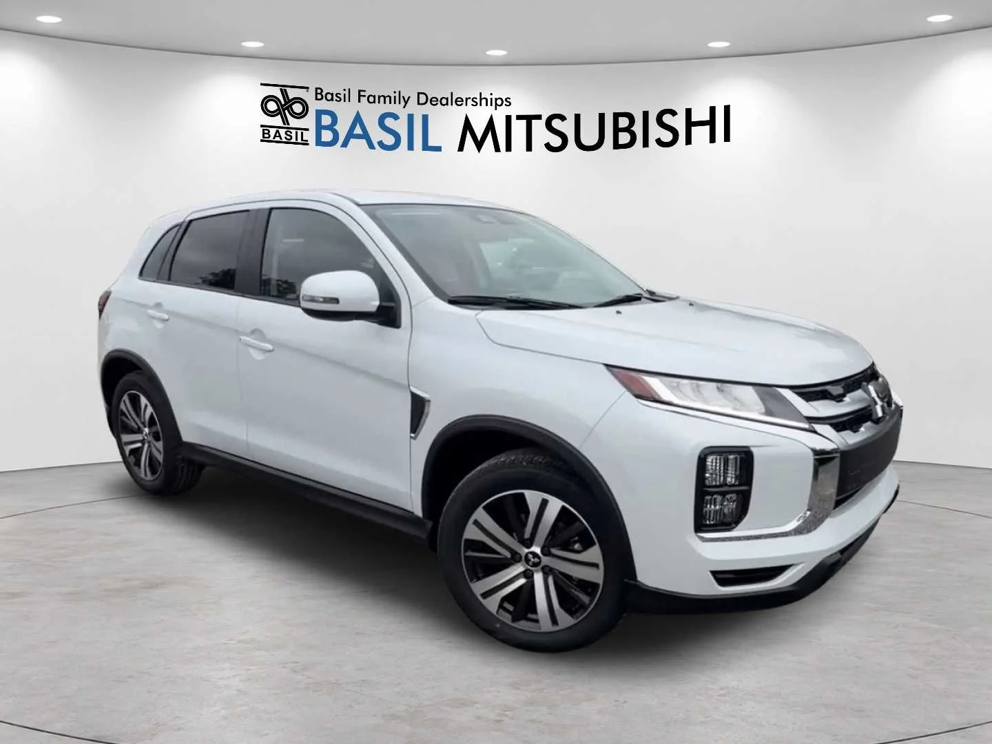 2027 Mitsubishi Outlander Sport SE