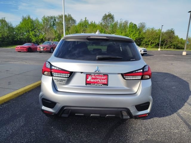 Used 2025 Silver Mitsubishi 2.0 ES image 6