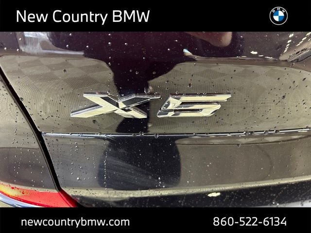 New 2026 Carbon Black Metallic BMW xDrive40i image 10