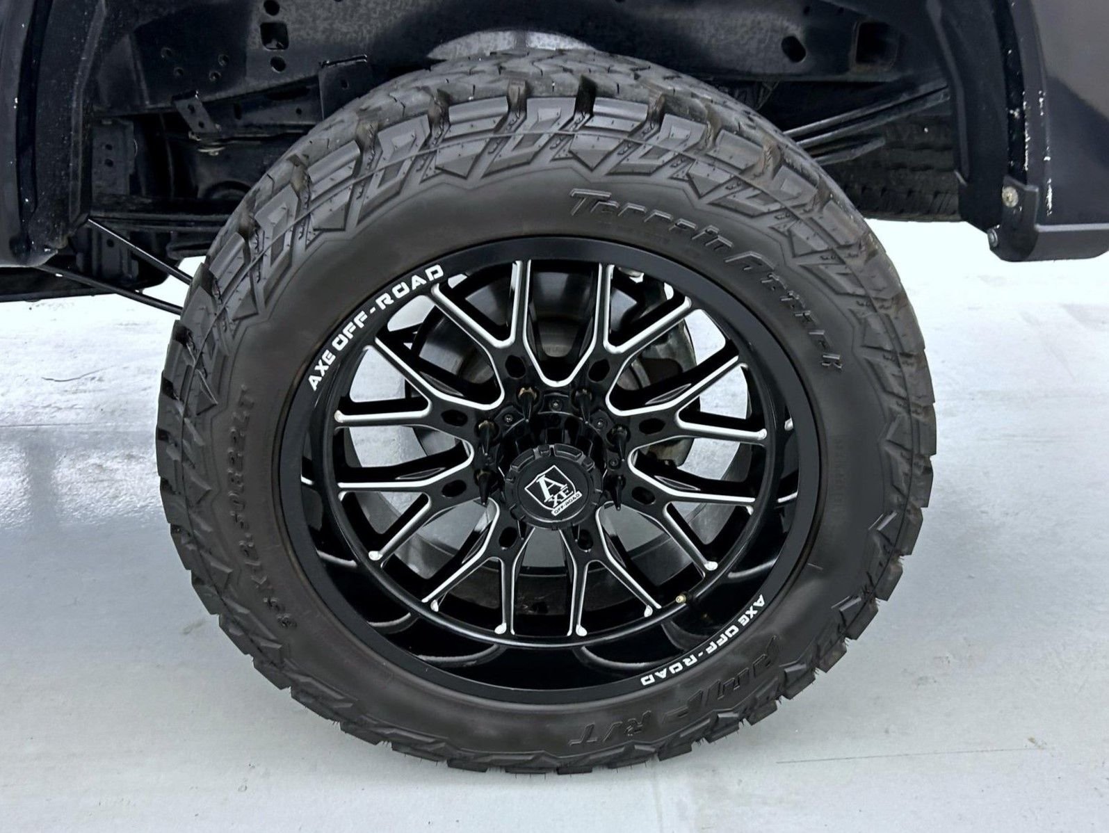 Used 2021 Agate Black Metallic Ford Platinum image 24