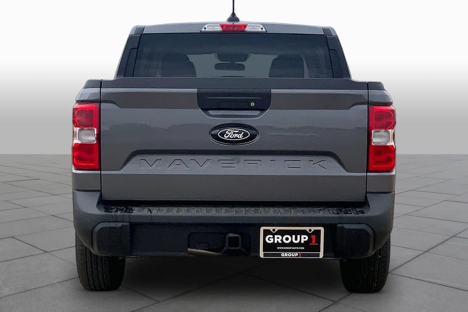 New 2026 Carbonized Gray Metallic Ford XL image 4