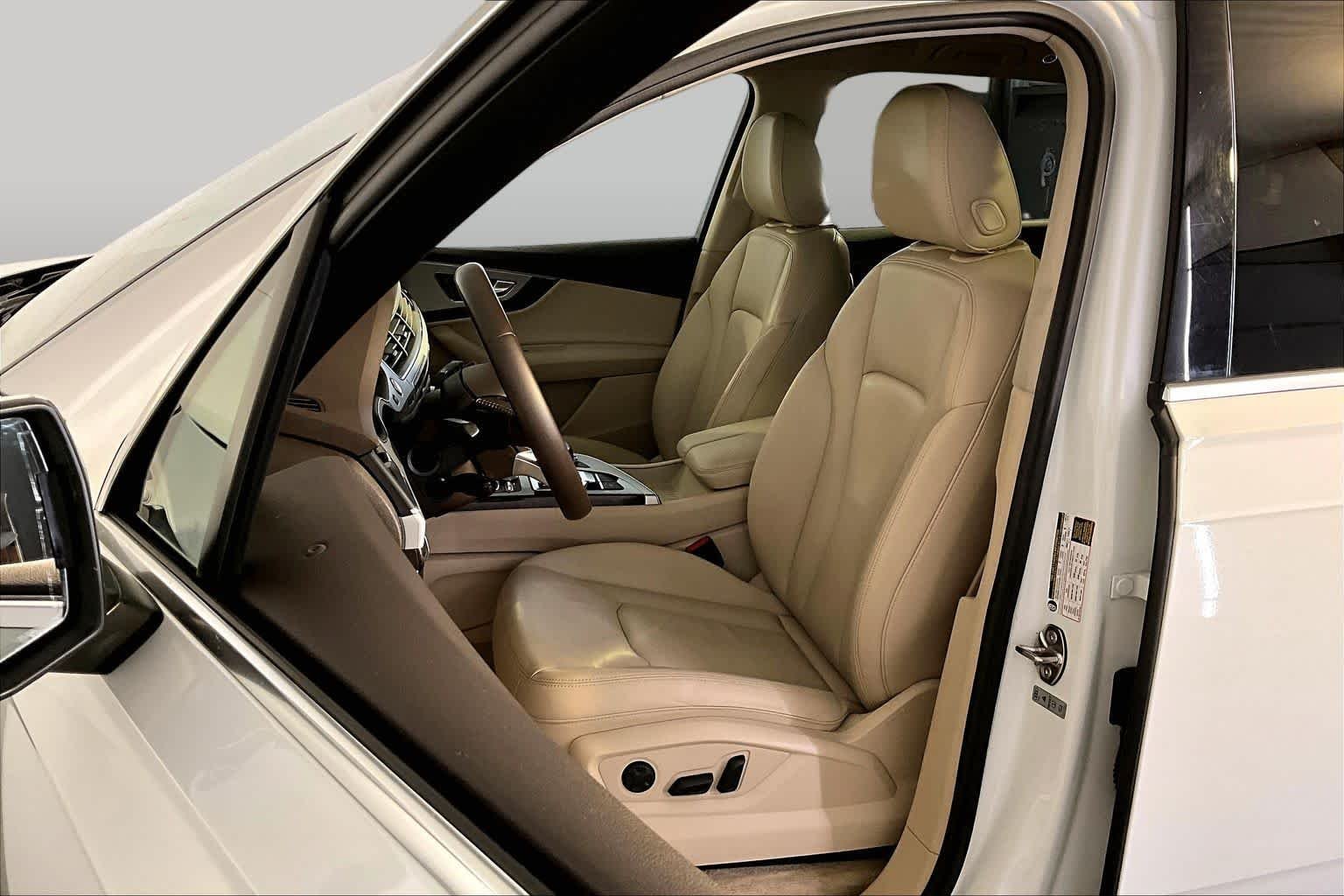 Used 2018 Carrara White Audi Premium Plus image 9