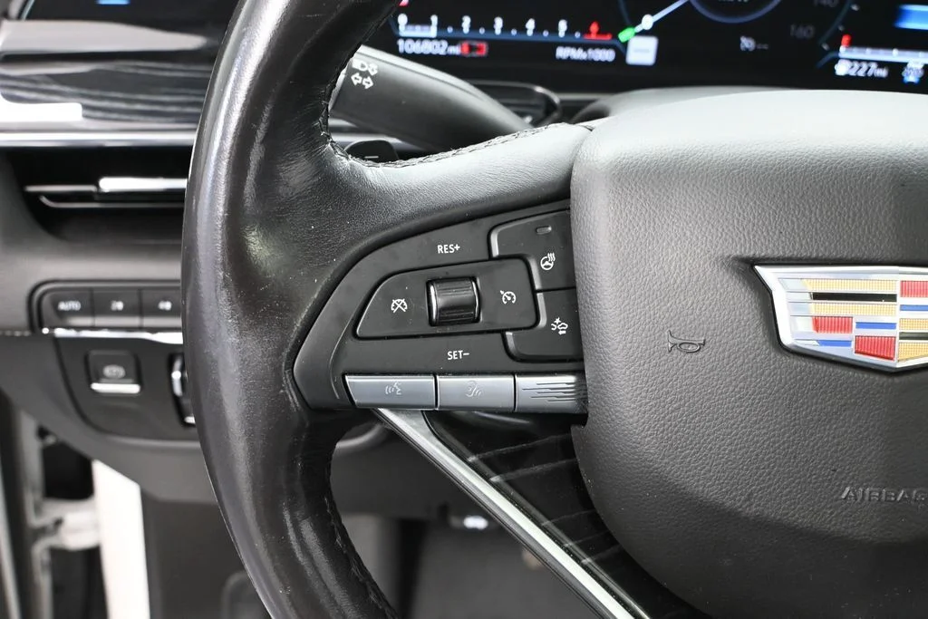 Used 2021 White Cadillac Sport image 32