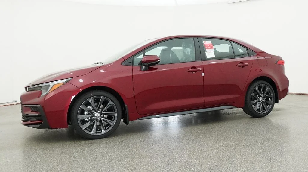 New 2026 Ruby Flare Pearl with Midnight Black Metallic roof Toyota SE image 10