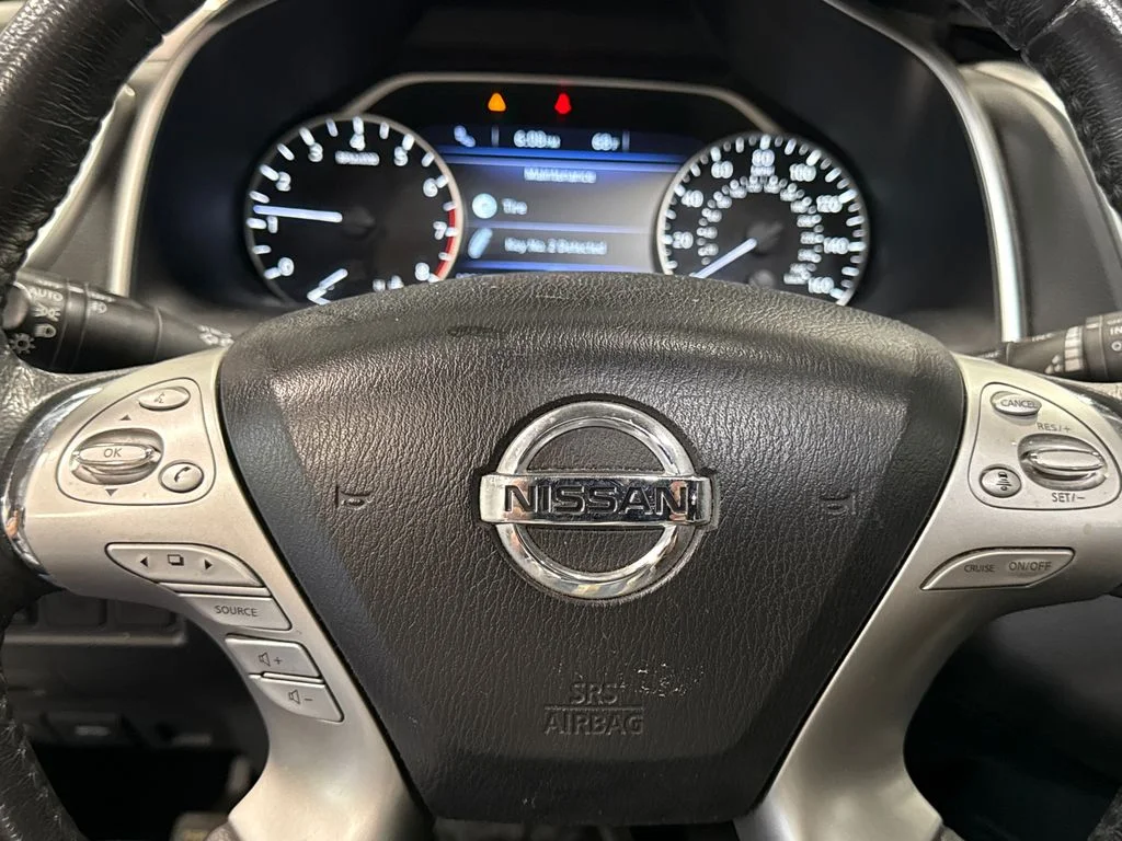 Used 2015 Silver Nissan SL image 20