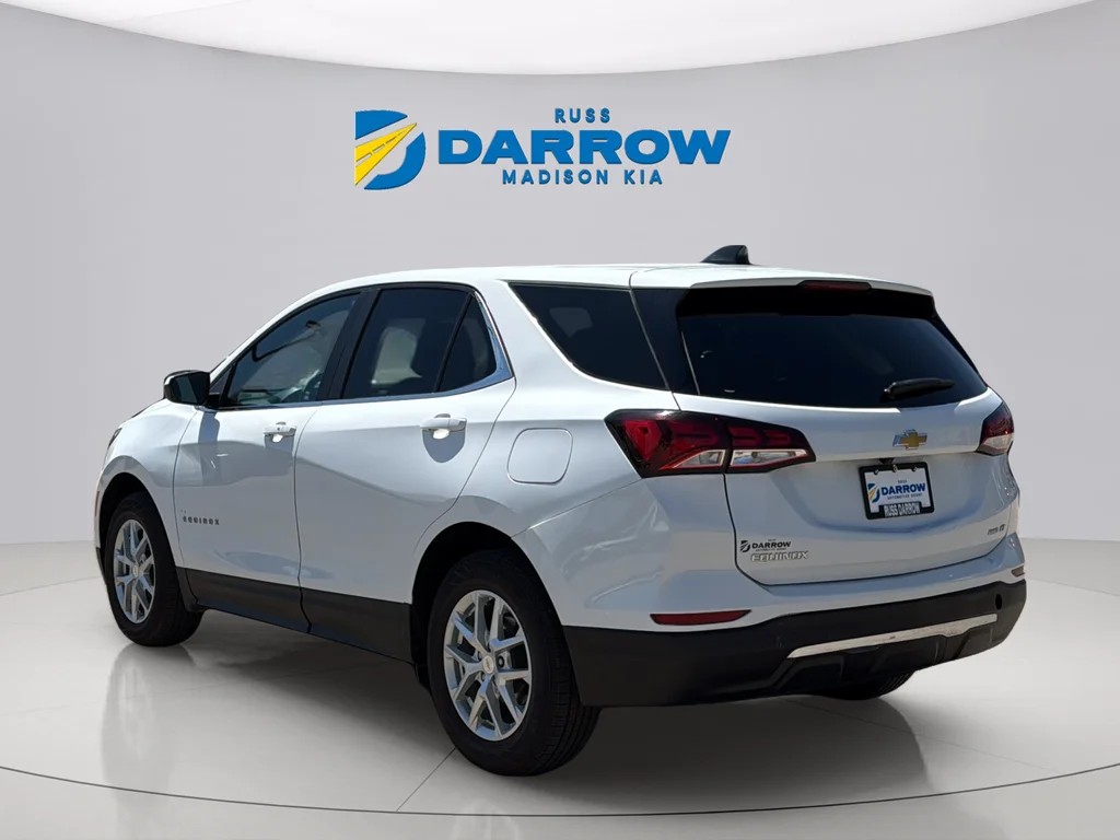 Used 2023 Summit White Chevrolet LT image 3