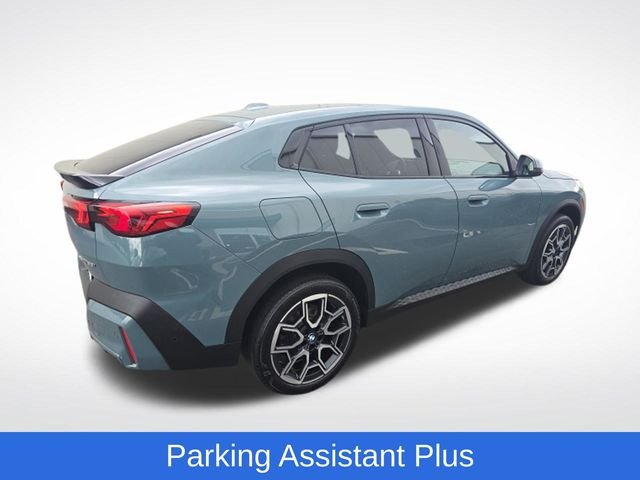 Used 2025 Green BMW xDrive28i image 7