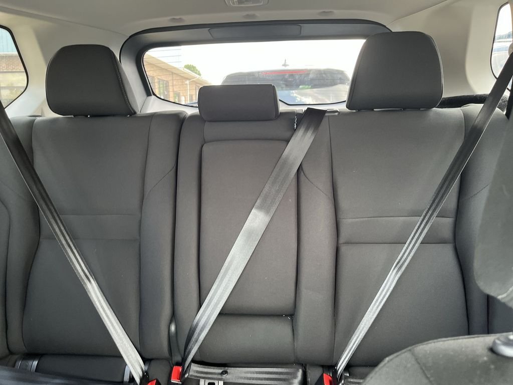 Used 2024 White Nissan S image 21