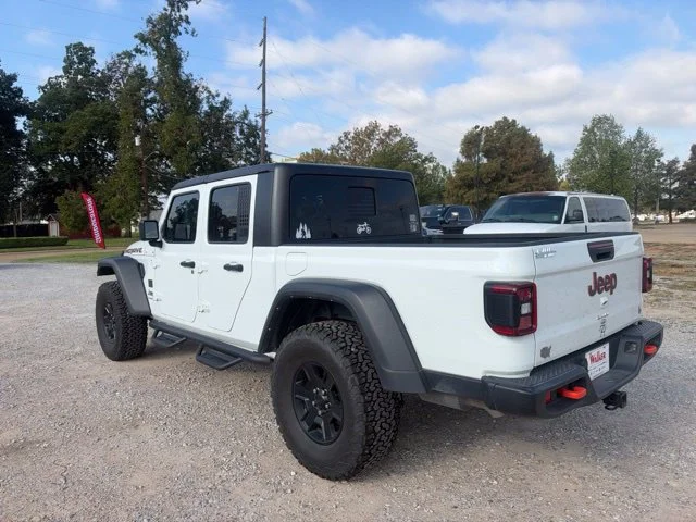 Used 2021 White Jeep Mojave image 10
