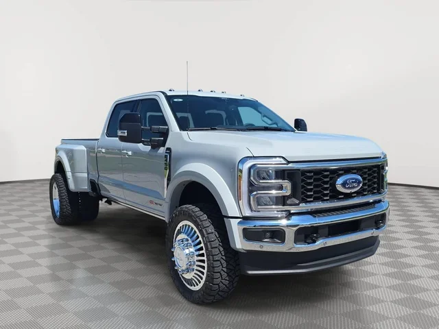 2026 Ford F-450 LARIAT