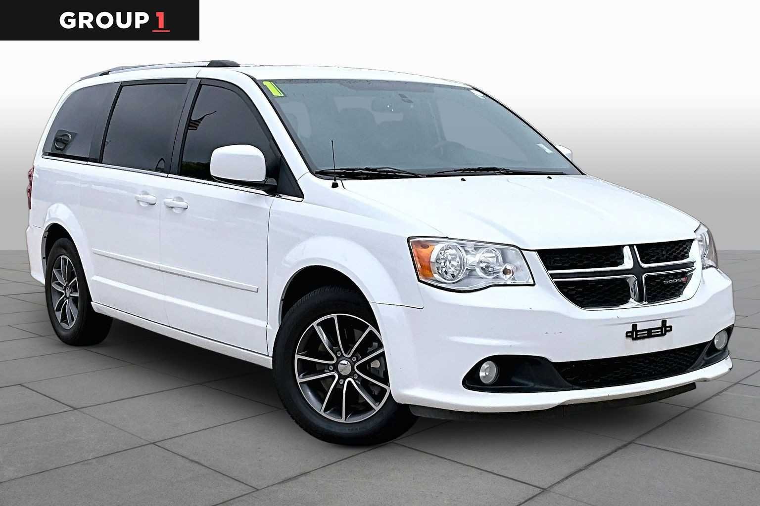 2016 Dodge Grand Caravan SXT Plus's photo