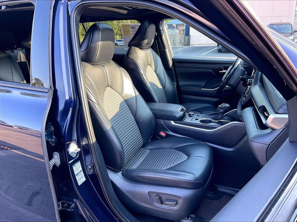 Used 2021 Blueprint Toyota XSE image 11