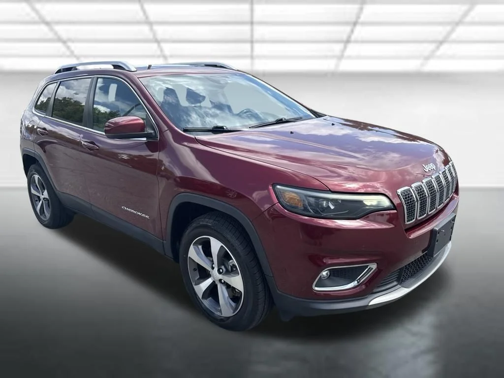 Used 2021 Red Jeep Limited image 7