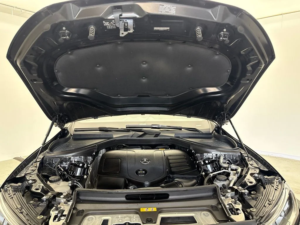 Certified Used 2023 Black Mercedes-Benz GLC 300 image 14