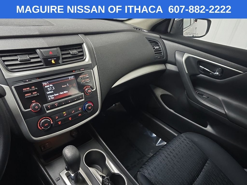 Used 2016 Silver Nissan 2.5 S image 25
