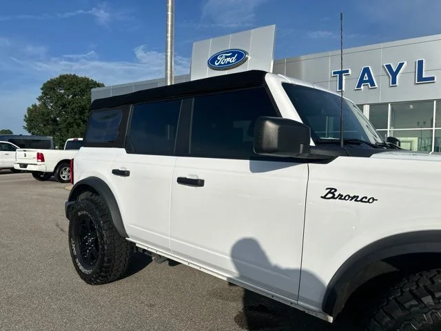 2023 Ford Bronco 4-Door Base - Photo 8