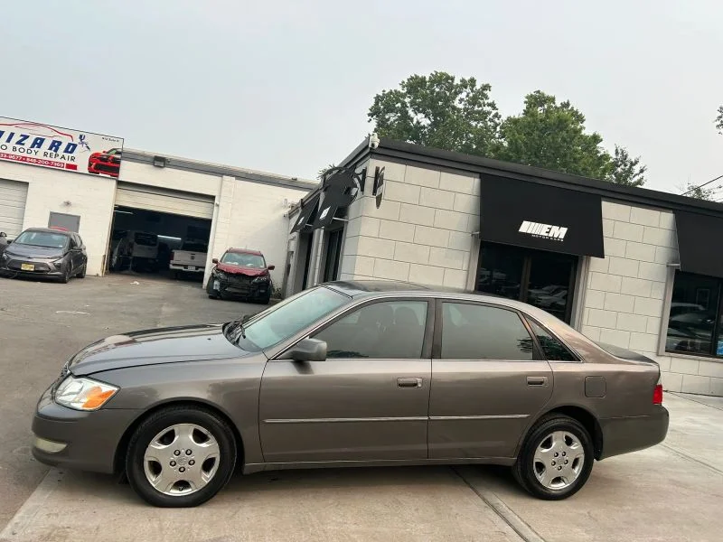 Used 2004 Gray Toyota XLS Sedan 4D image 4