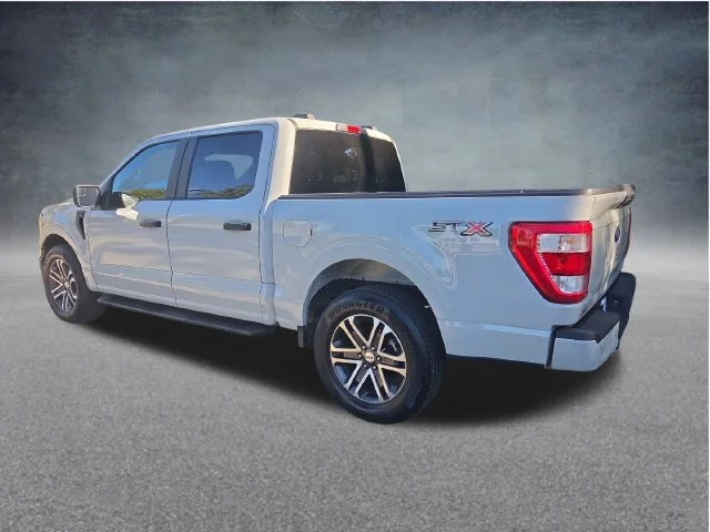 Used 2023 White Ford XL image 11