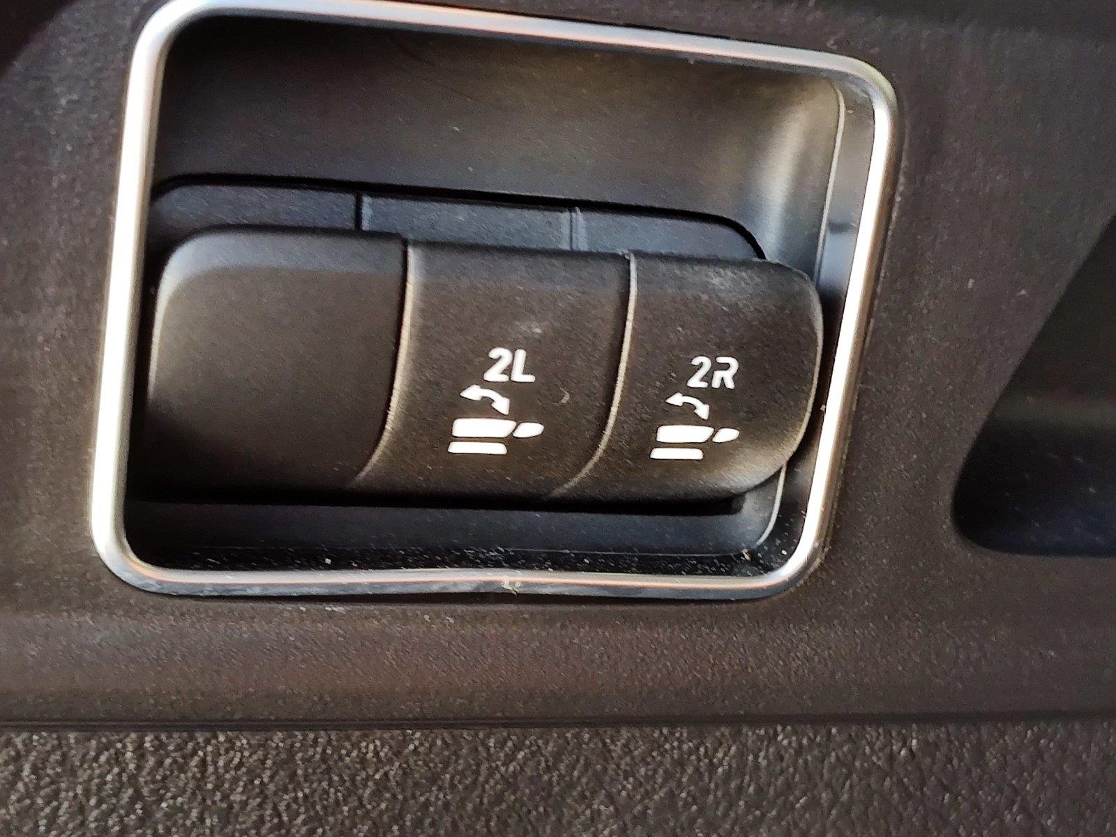 Used 2025 SILVER Mercedes-Benz GLS 450 image 8
