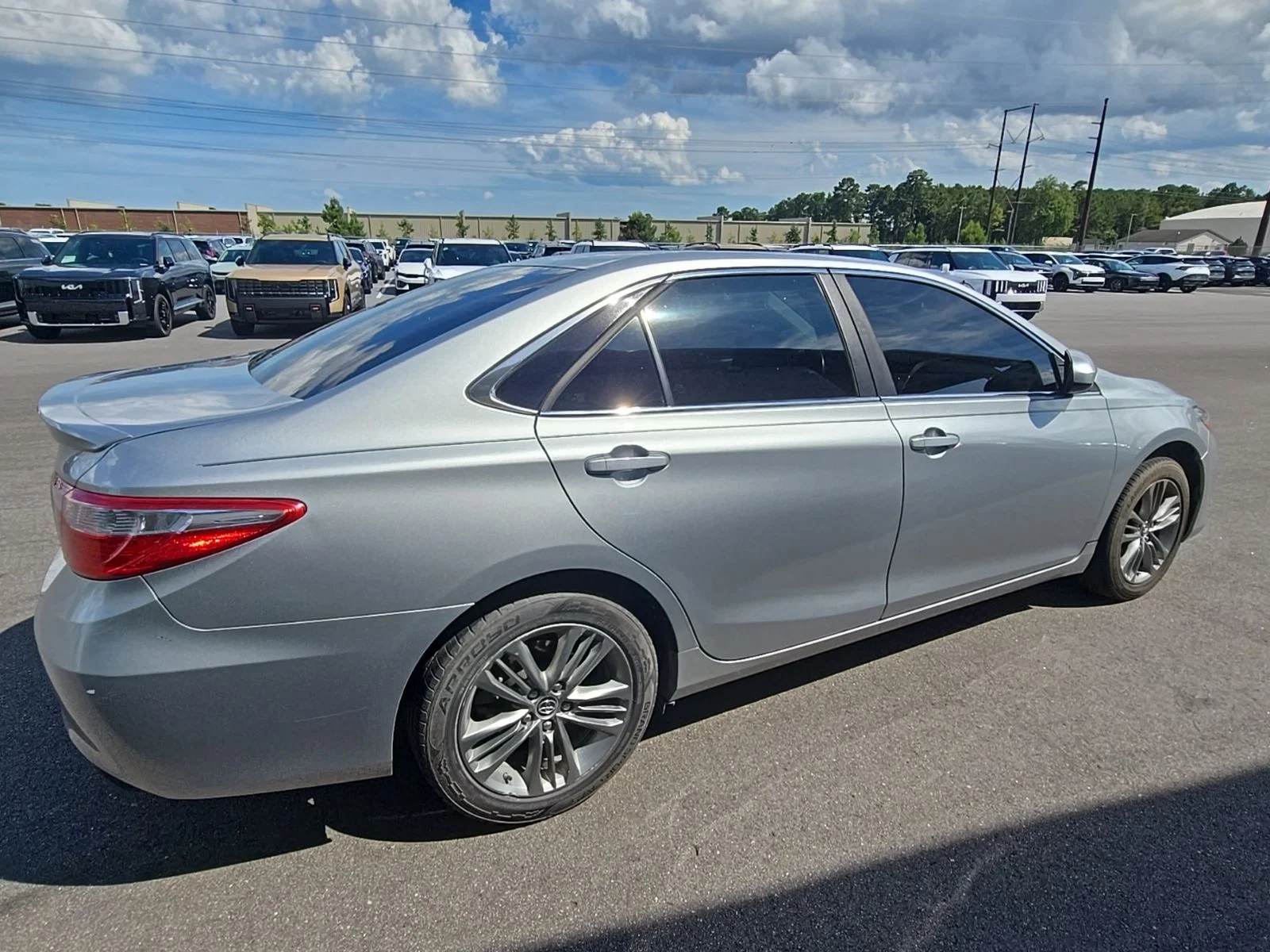 Used 2017 Celestial Silver Metallic Toyota SE image 5