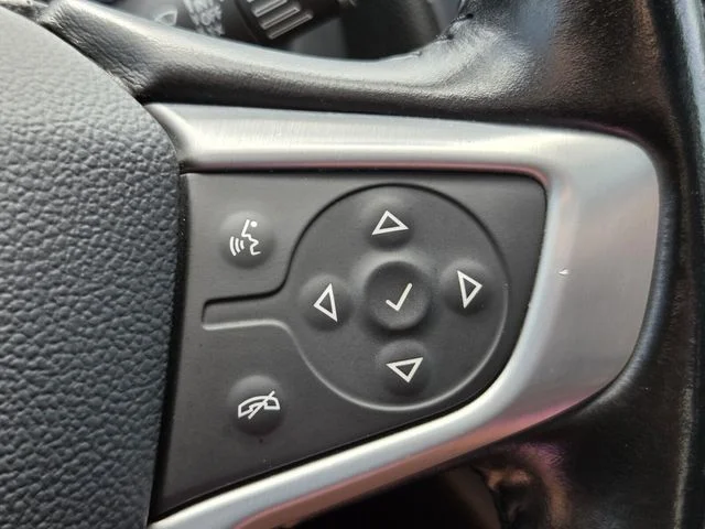 Used 2019 Black GMC SLT-2 image 23