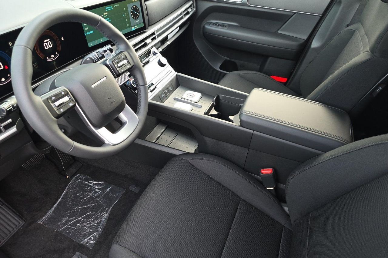 New 2026 Gray Hyundai SE image 9