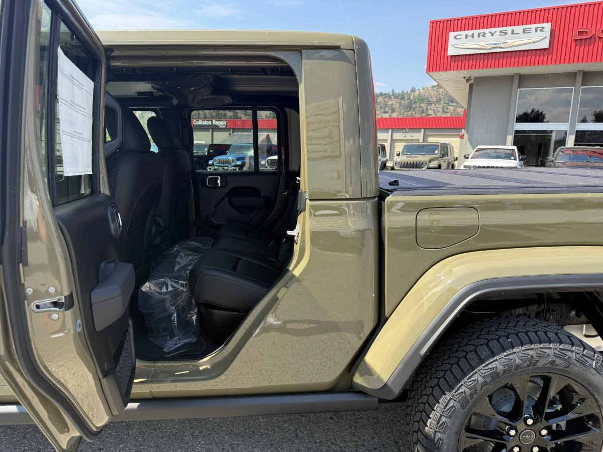 New 2026 41 (pj5) Jeep Nighthawk image 14