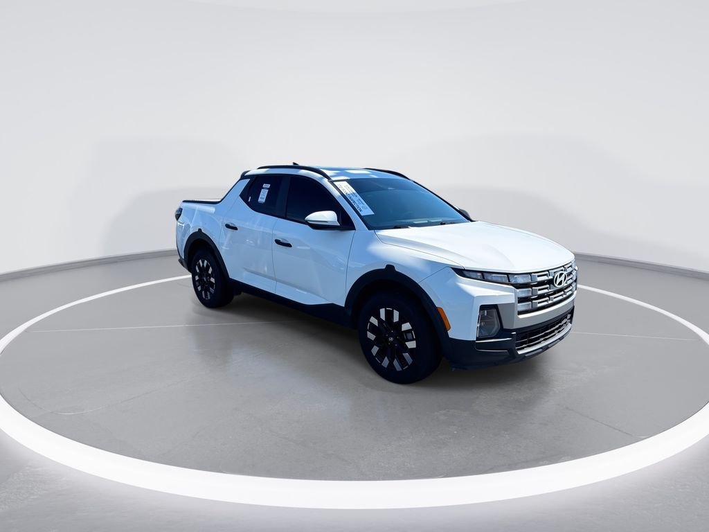 Used 2025 White Hyundai SEL image 2